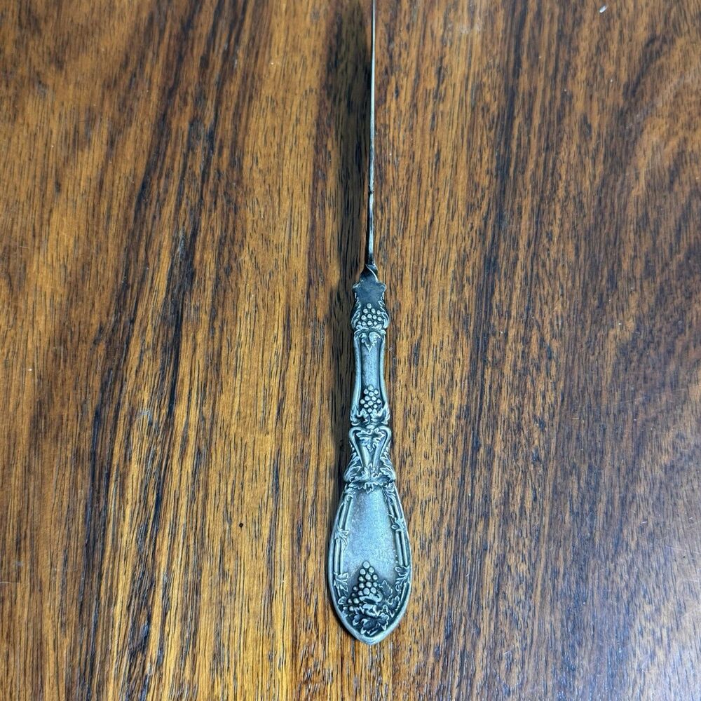 Antique 1881 Rogers A1 Silverplate La Vigne Grape Twisted Master Butter Knife